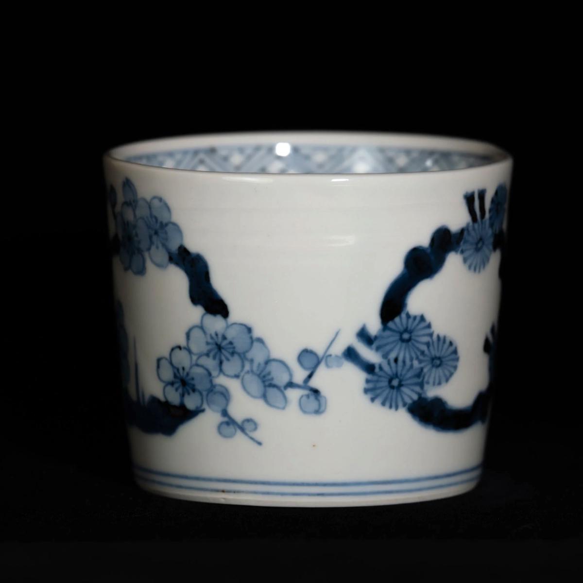 Pine, Bamboo and Plum Motif｜松竹梅繋文