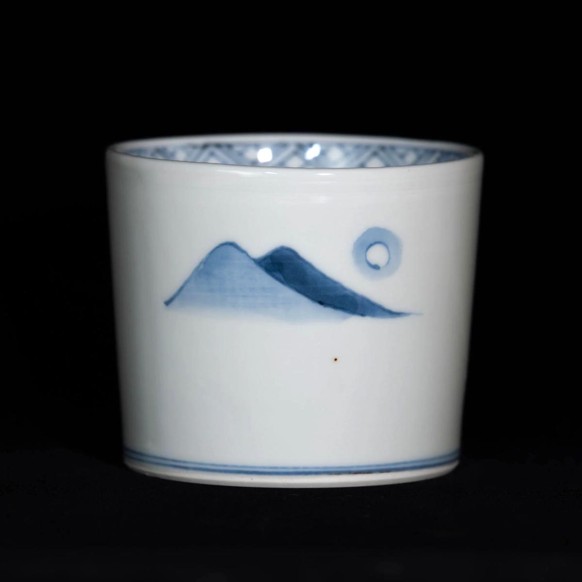 Waves and Rabbit Motif｜波兎文
