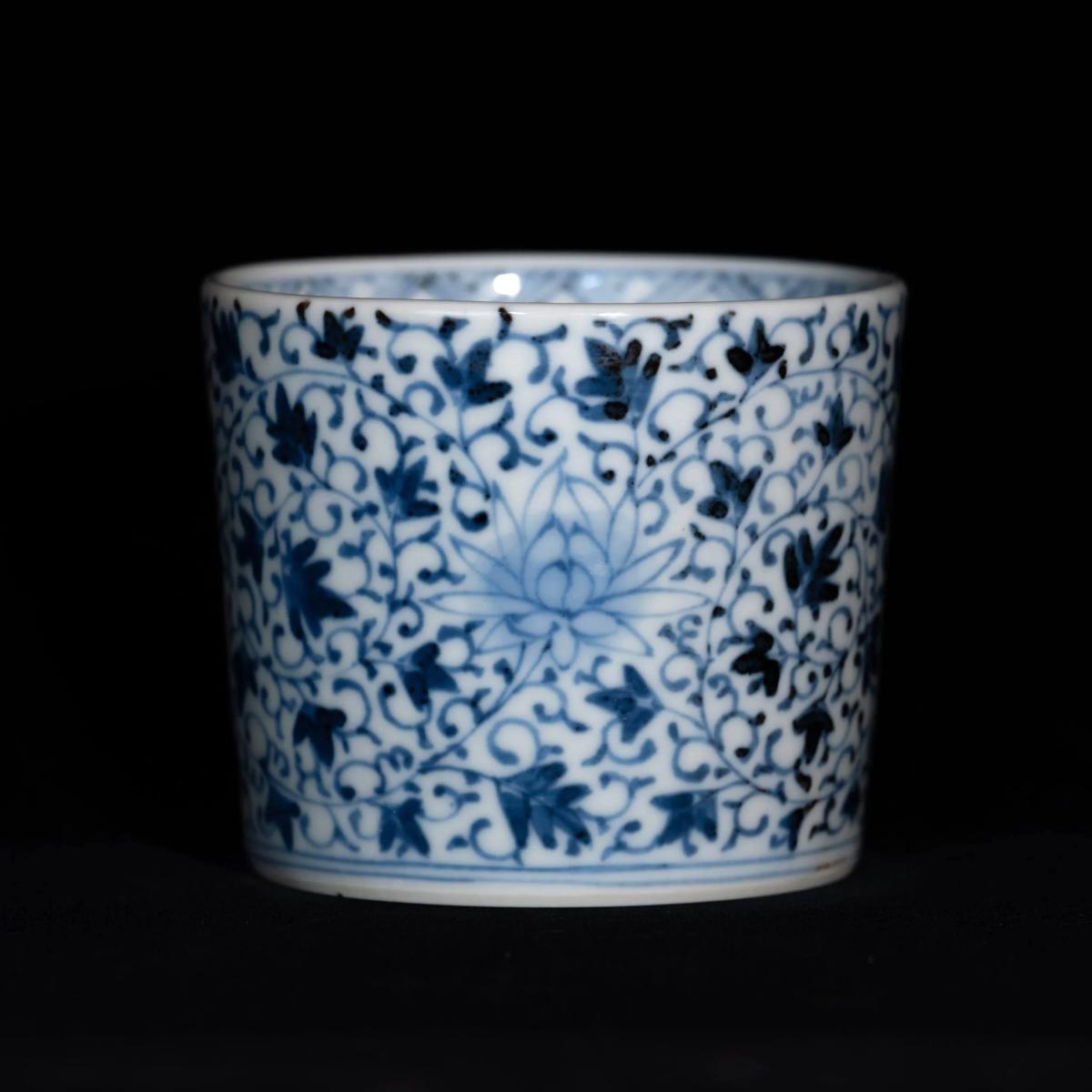 Peony Arabesque Motif｜牡丹唐草文